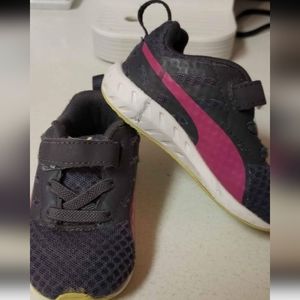 Toddler girls puma shoes size 5c